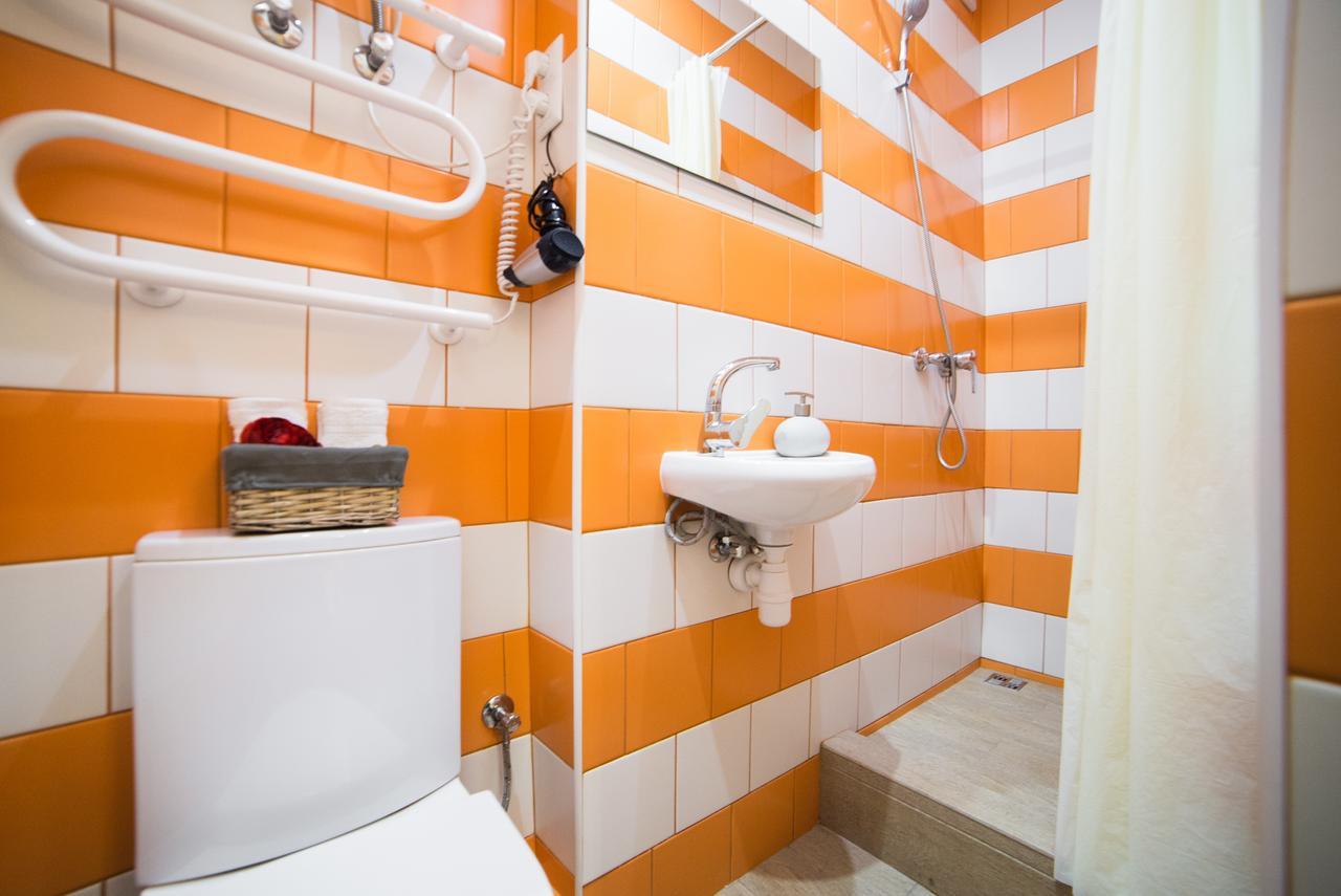 Mini Economy Apartments- Filatova 10 Lviv Luaran gambar
